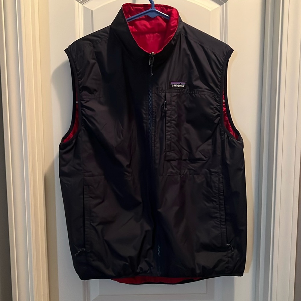 Mens Patagonia Reversible Crankset Vest Red Navy Reflective Packable. Size M